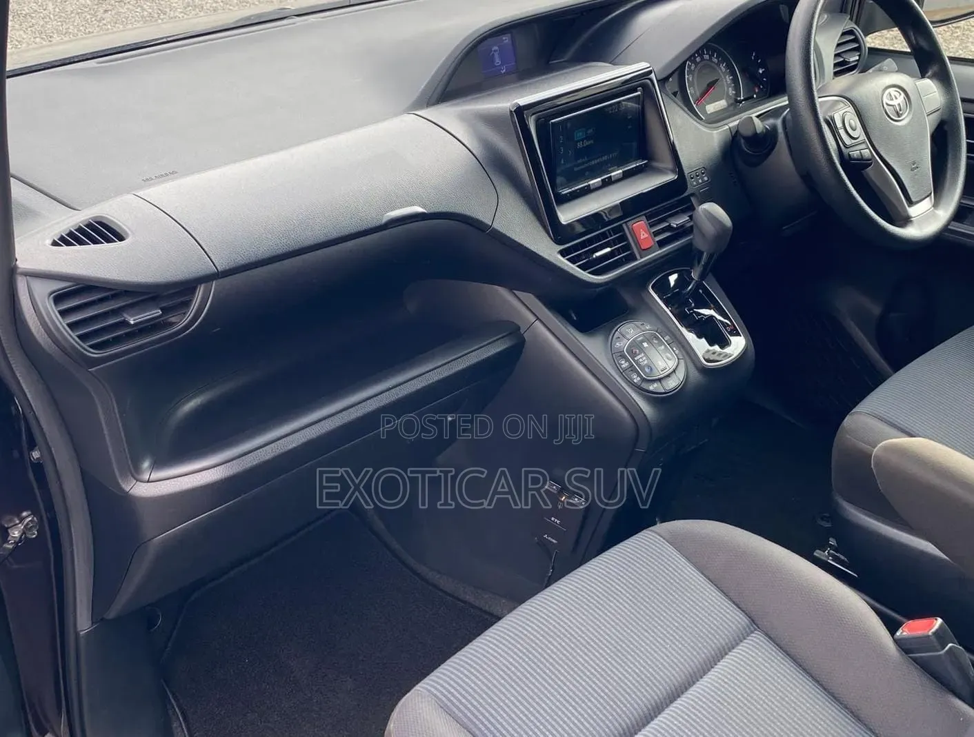 Toyota Noah 2.0 FWD (8 Seater) 2021 Matt Black