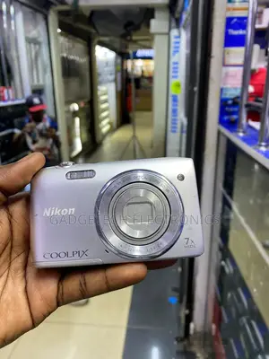 NIkon Coolpix