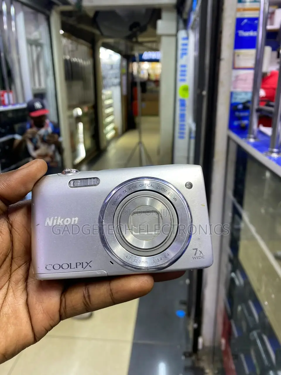 NIkon Coolpix