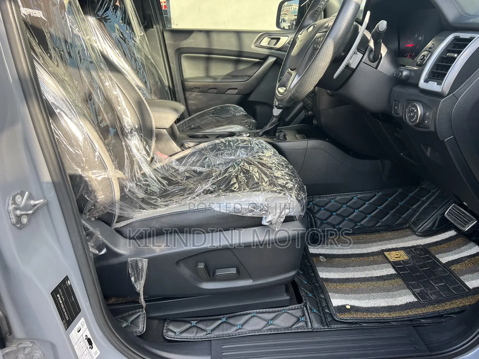 Ford Everest 2022 Gray