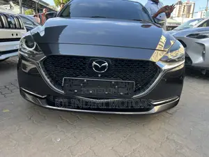 Mazda 2 2021