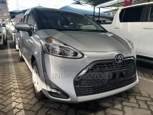 Toyota Sienta 2021