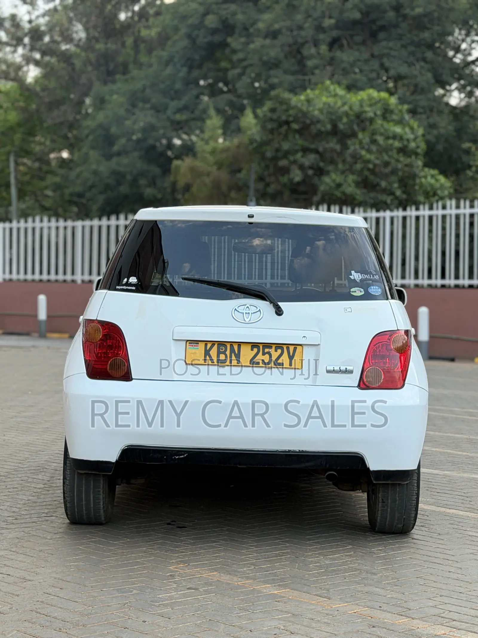 Toyota IST 2004 White