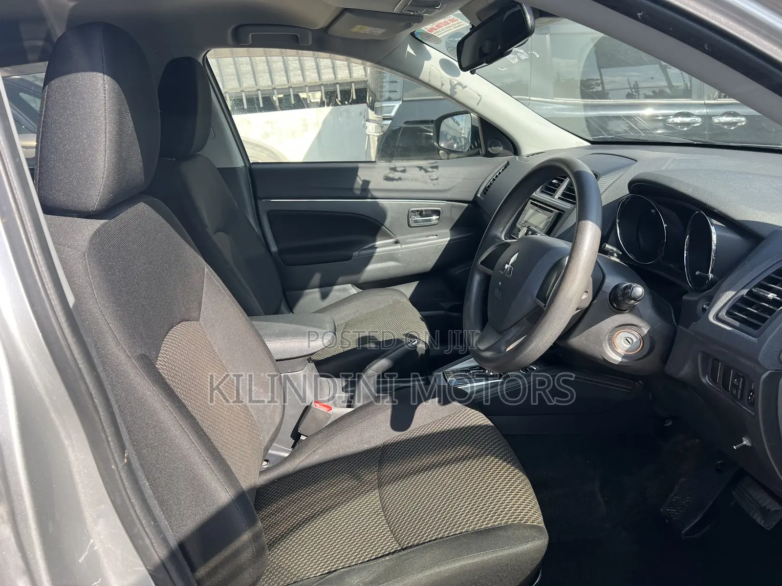 Mitsubishi RVR 2020 Silver