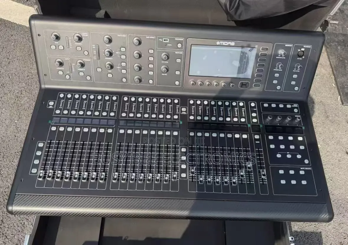 MIDAS M32 Digital Mixing Console 32 Channel Audio Mixer
