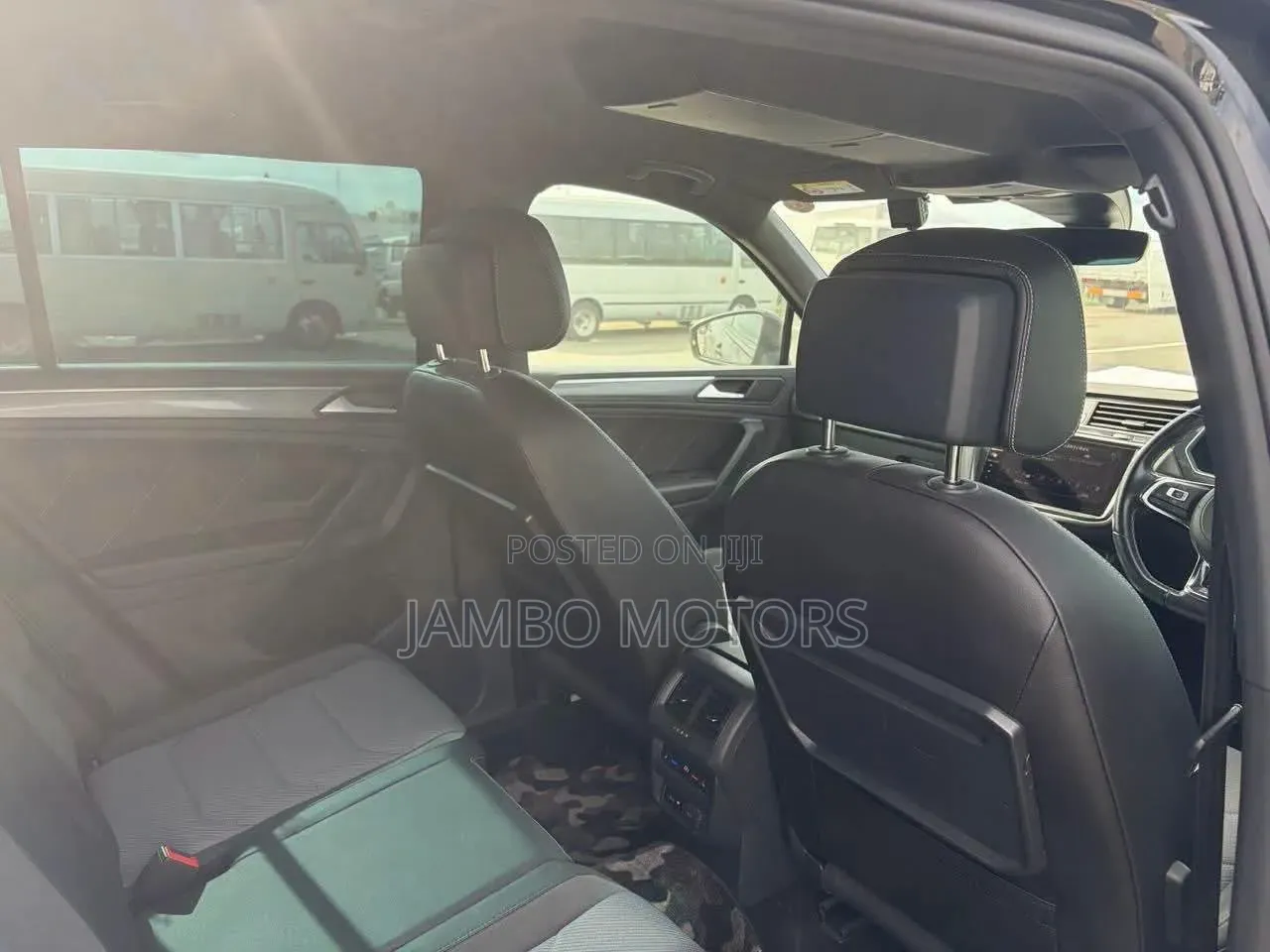 Volkswagen Tiguan 2.0T SE R-Line Black AWD 4MOTION 2020