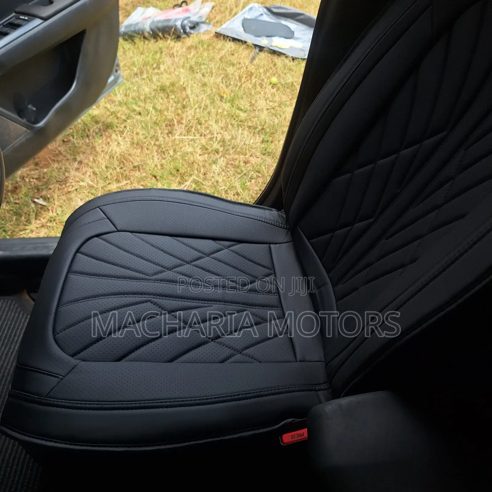 Plain Black 5 Seater Faux Leather Seat Cover