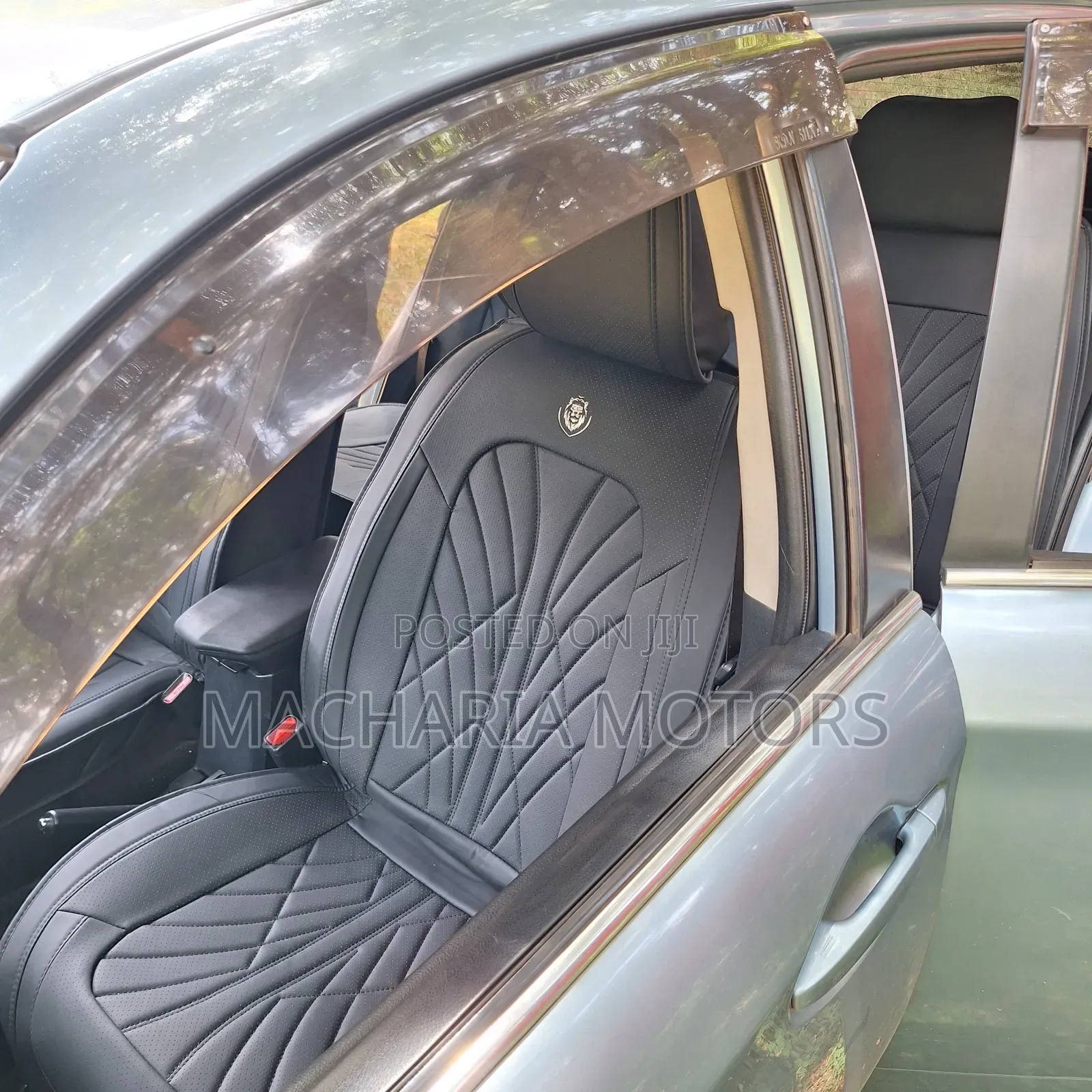 Plain Black 5 Seater Faux Leather Seat Cover