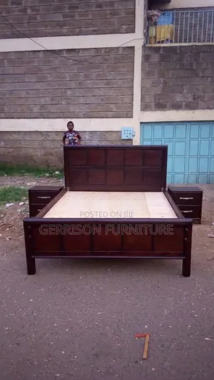 Modern Dark Mahogany Hardwood Bed Frame With 2 Matching Nightstands
