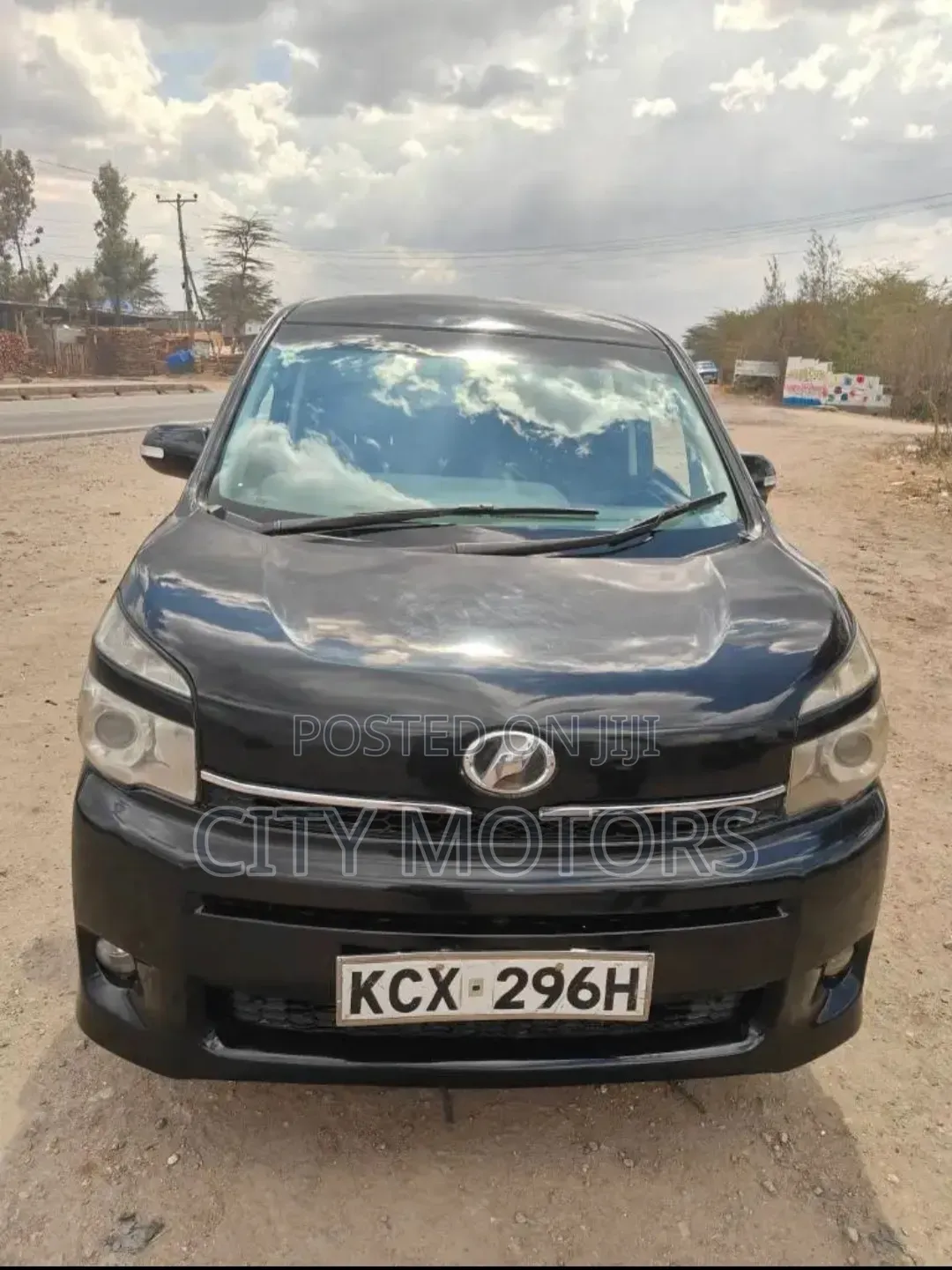 Toyota Voxy V 2WD 8-Seater 2012 Black