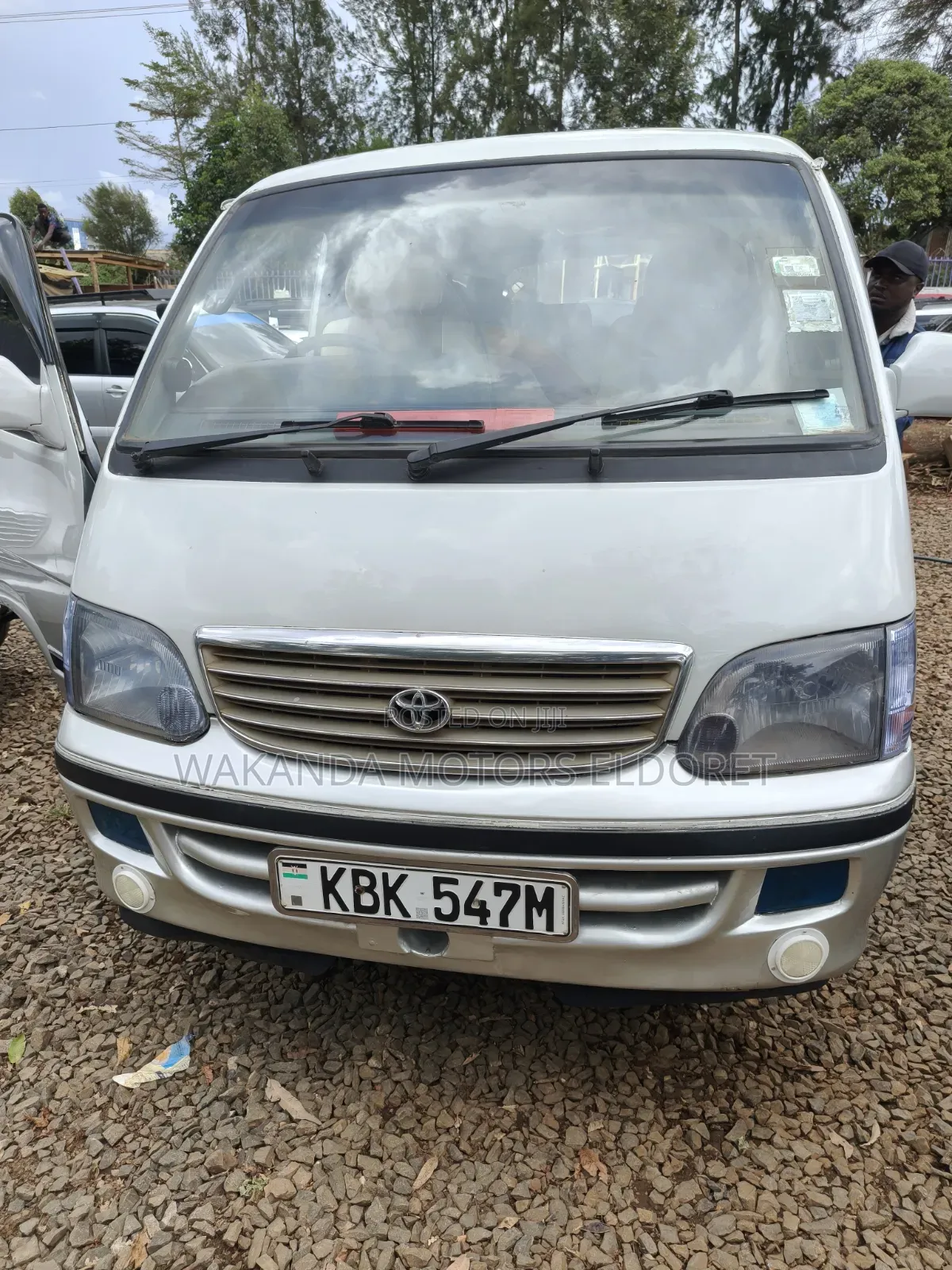 Toyota Grand HiAce G Aero Storm Edition 3.0 Diesel Turbo 4WD 8-Seater