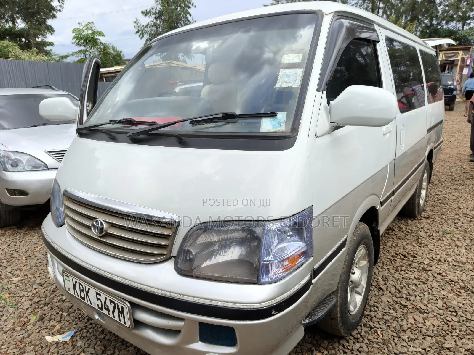 Toyota Grand HiAce G Aero Storm Edition 3.0 Diesel Turbo 4WD 8-Seater