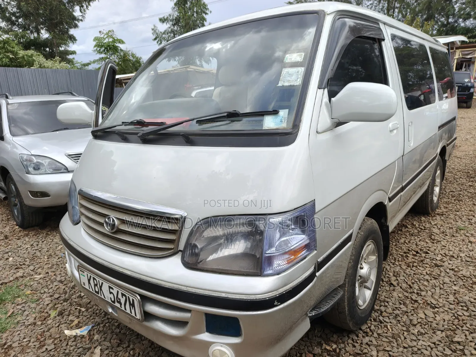 Toyota Grand HiAce G Aero Storm Edition 3.0 Diesel Turbo 4WD 8-Seater