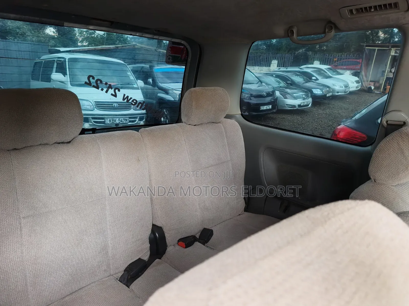 Toyota Noah 2.0 FWD (8 Seater) 2006 Silver