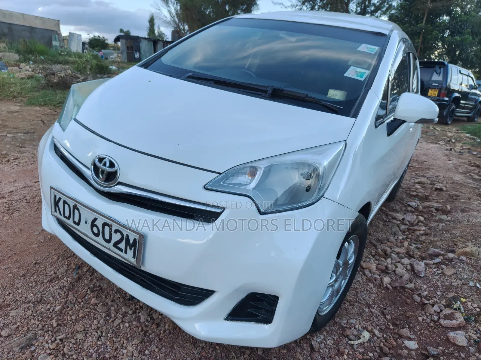 Toyota Ractis 1.5 FWD 2014 White