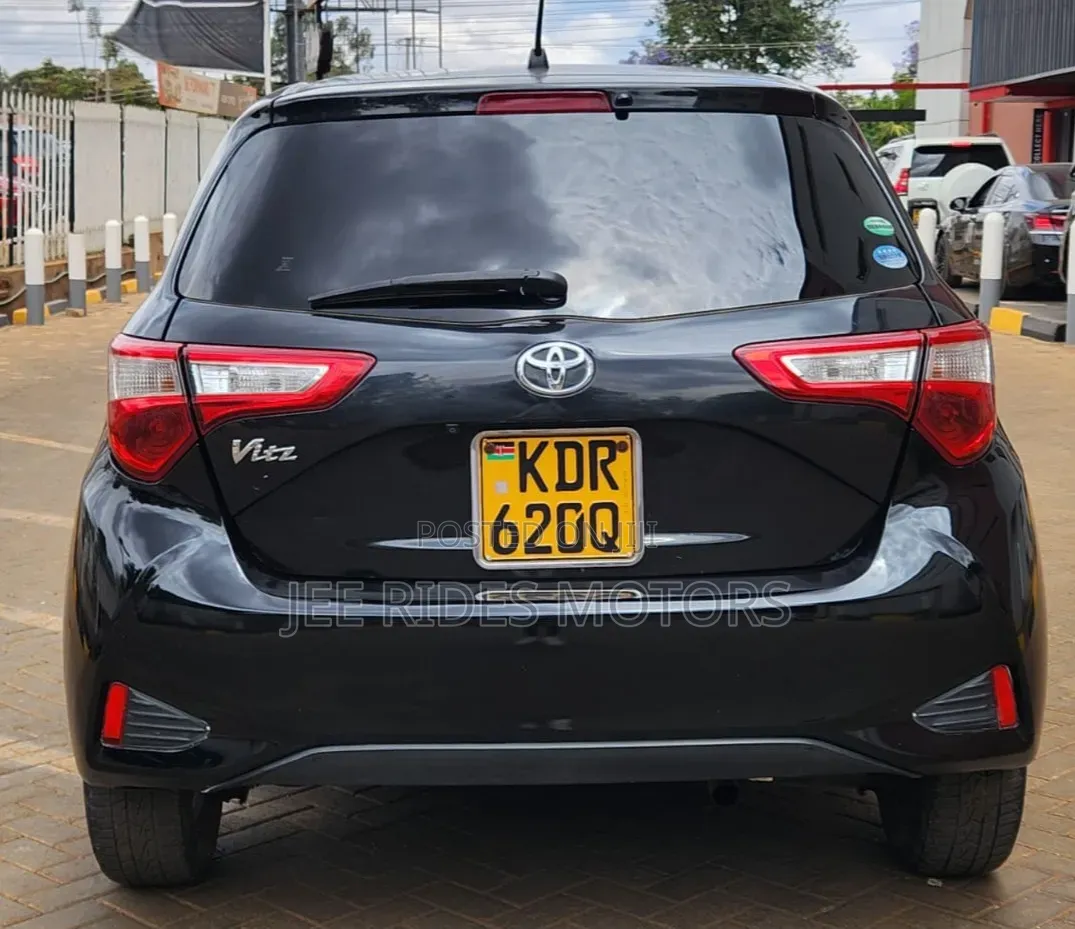 Toyota Vitz 2017 Matt Black