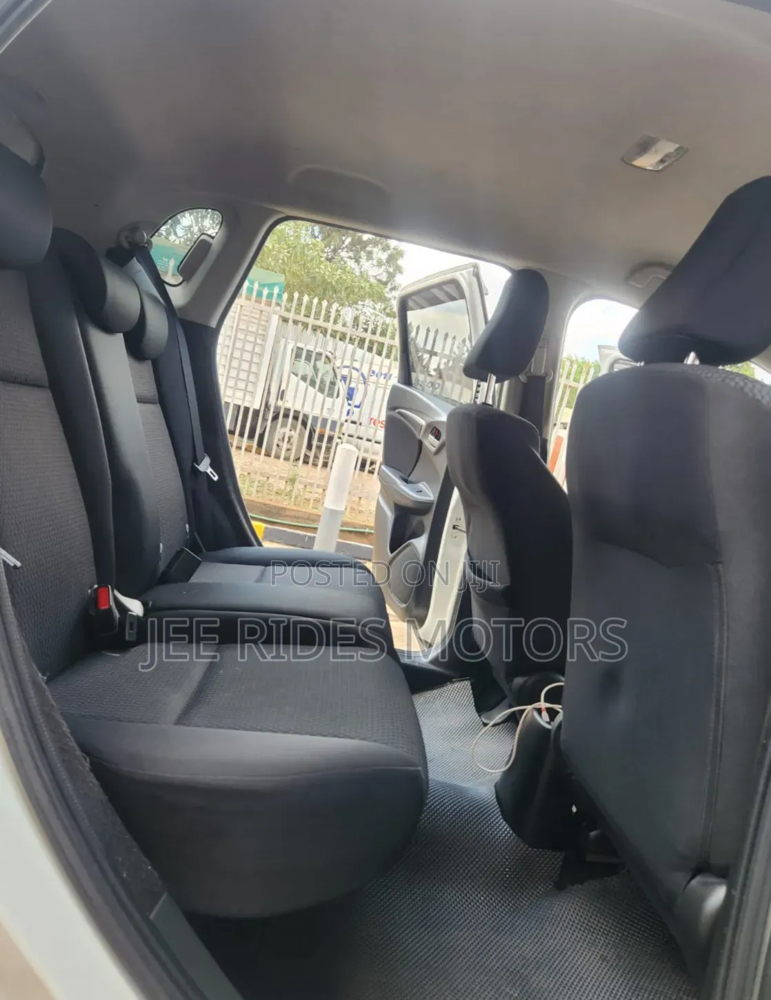 Honda Fit 2018 Off white