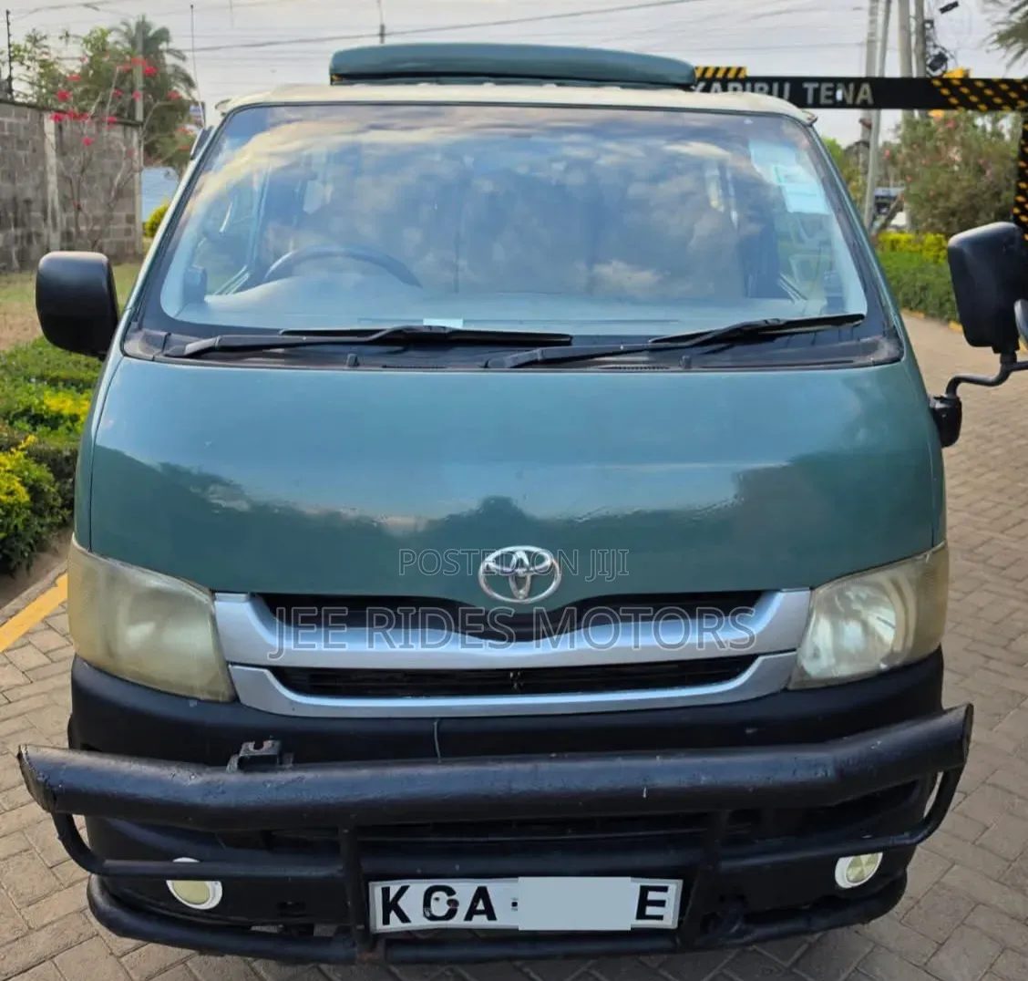 Toyota HiAce 2007 Blue