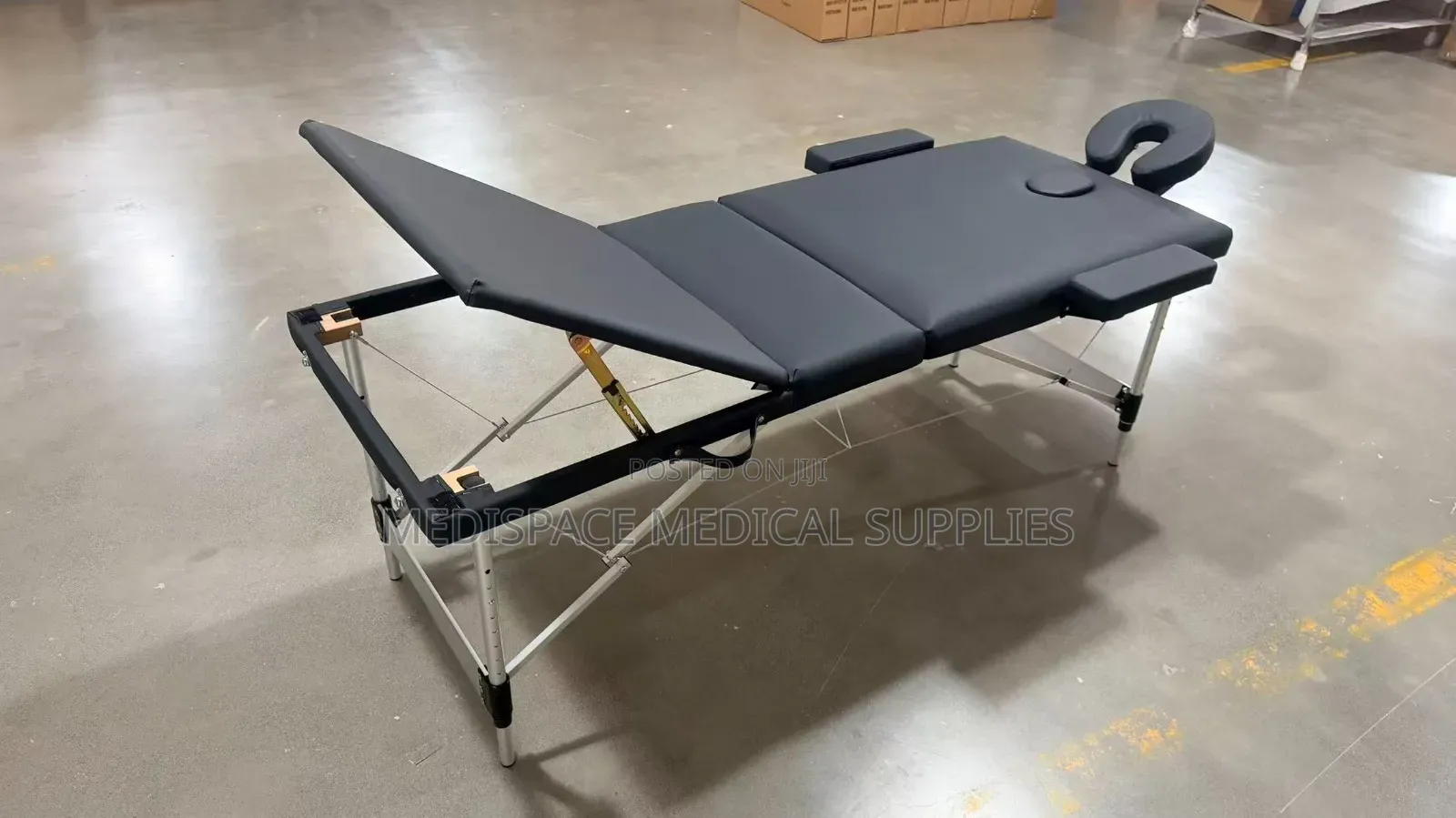 Foldable,Comfortable, Sturdy and Strong Massage Bed