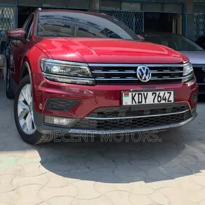 Volkswagen Tiguan 2019 Red