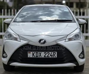 Toyota Vitz 2019 Pearl
