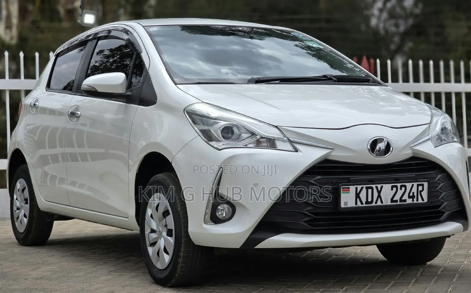 Toyota Vitz 2019 Pearl