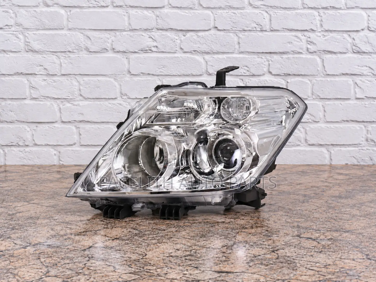Casp Head Lamp / Head Light Nissan Patrol 2010 - 2012