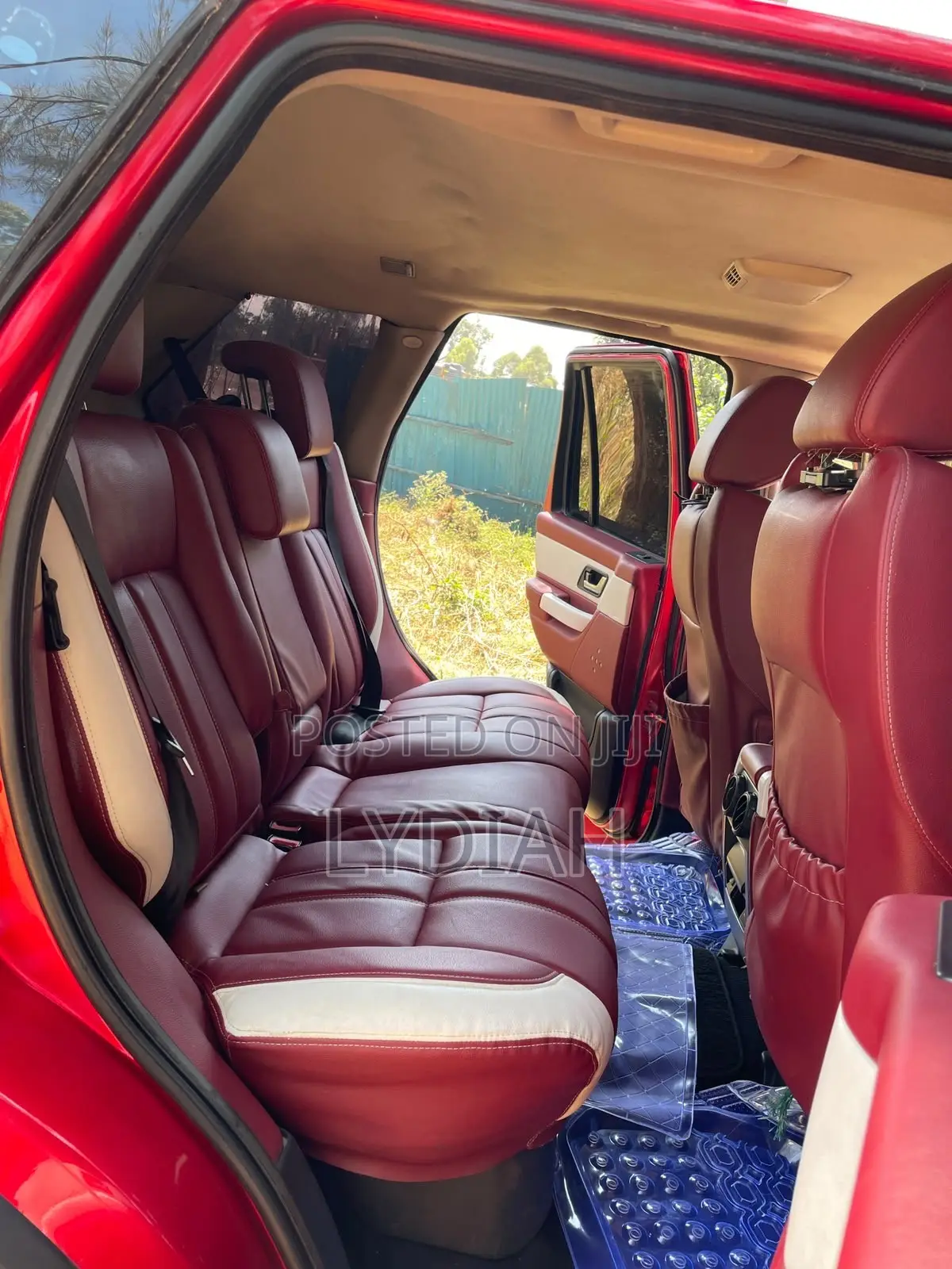 Land Rover Range Rover Sport 2011 Red