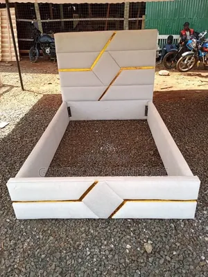 Brand New Luxury 4x6 Beige Velvet Bed With Gold Strips