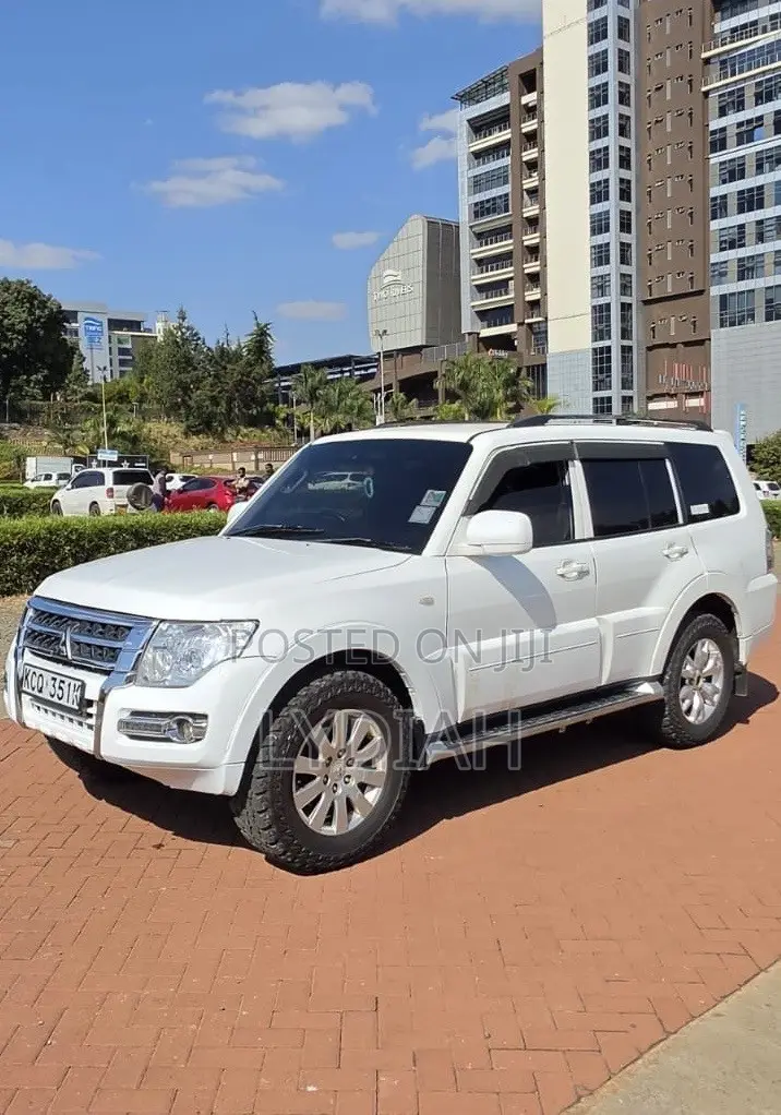 Mitsubishi Shogun 3.2 Di-Dc GLS 2010 White