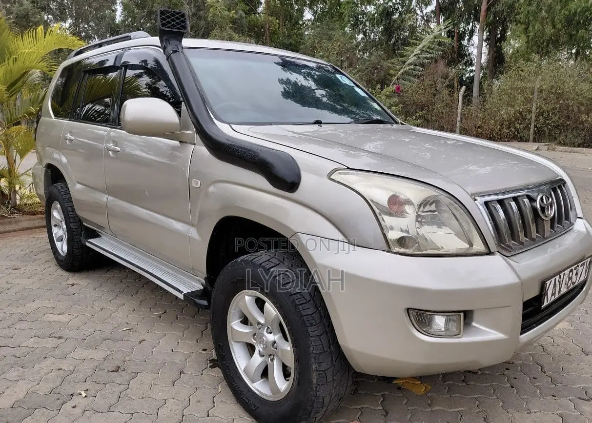 Toyota Land Cruiser Prado 2005 Gold