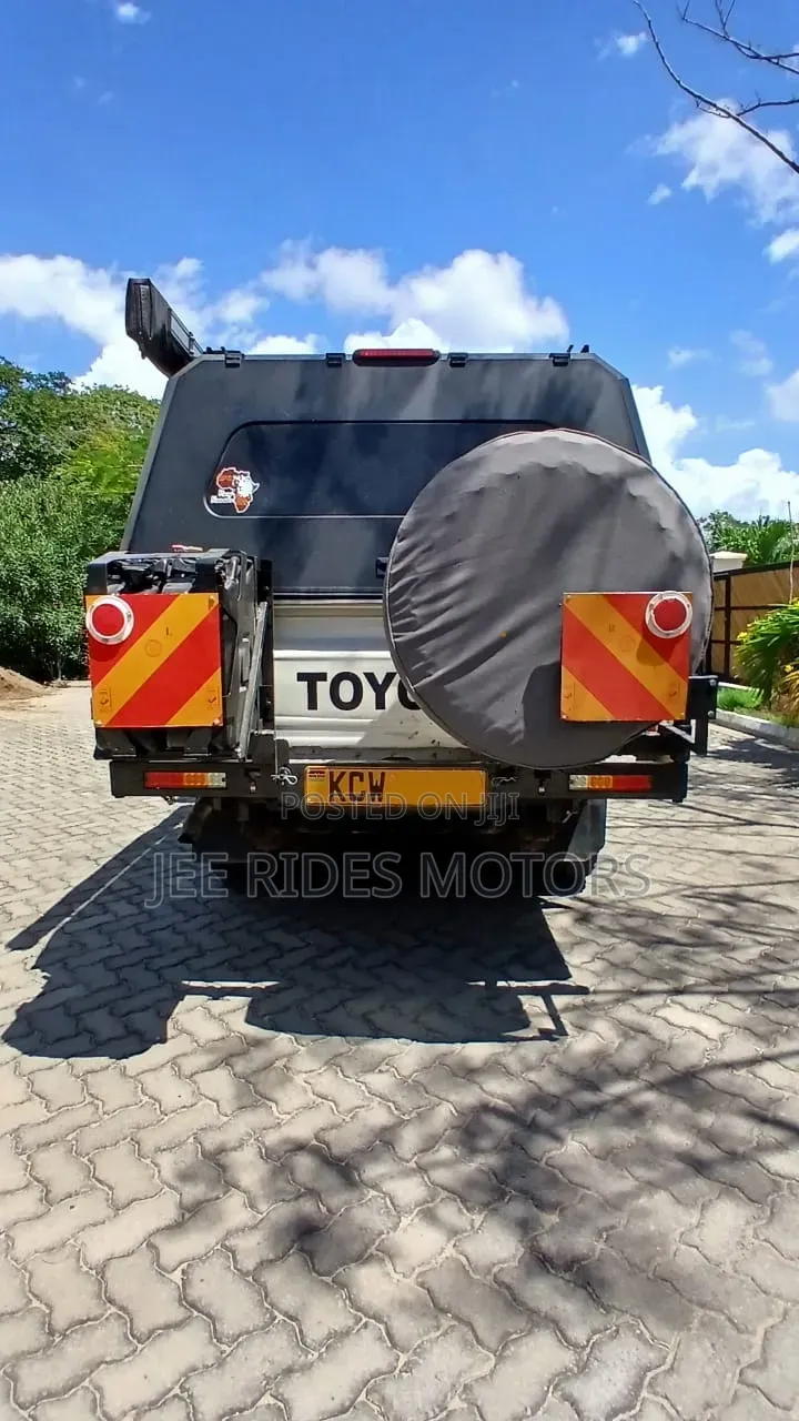 Toyota Land Cruiser 79 Series 2013 Beige