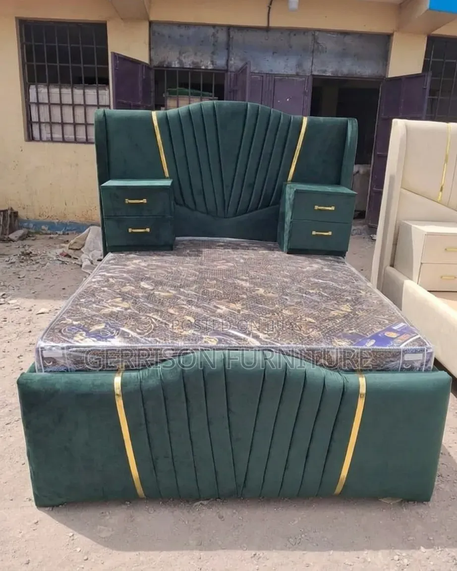 Luxury 5x6 Emerald Green Bed With Matching Lockers & Mattress Combo