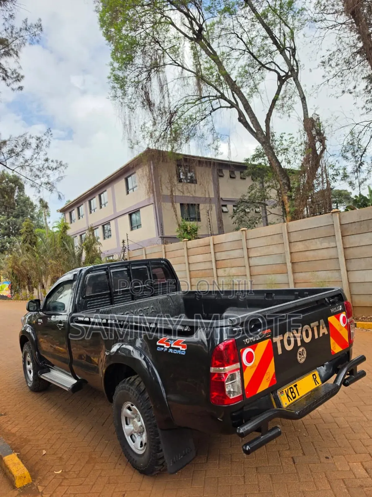 Toyota Hilux 2.5 D-4D SRX 2012 Black