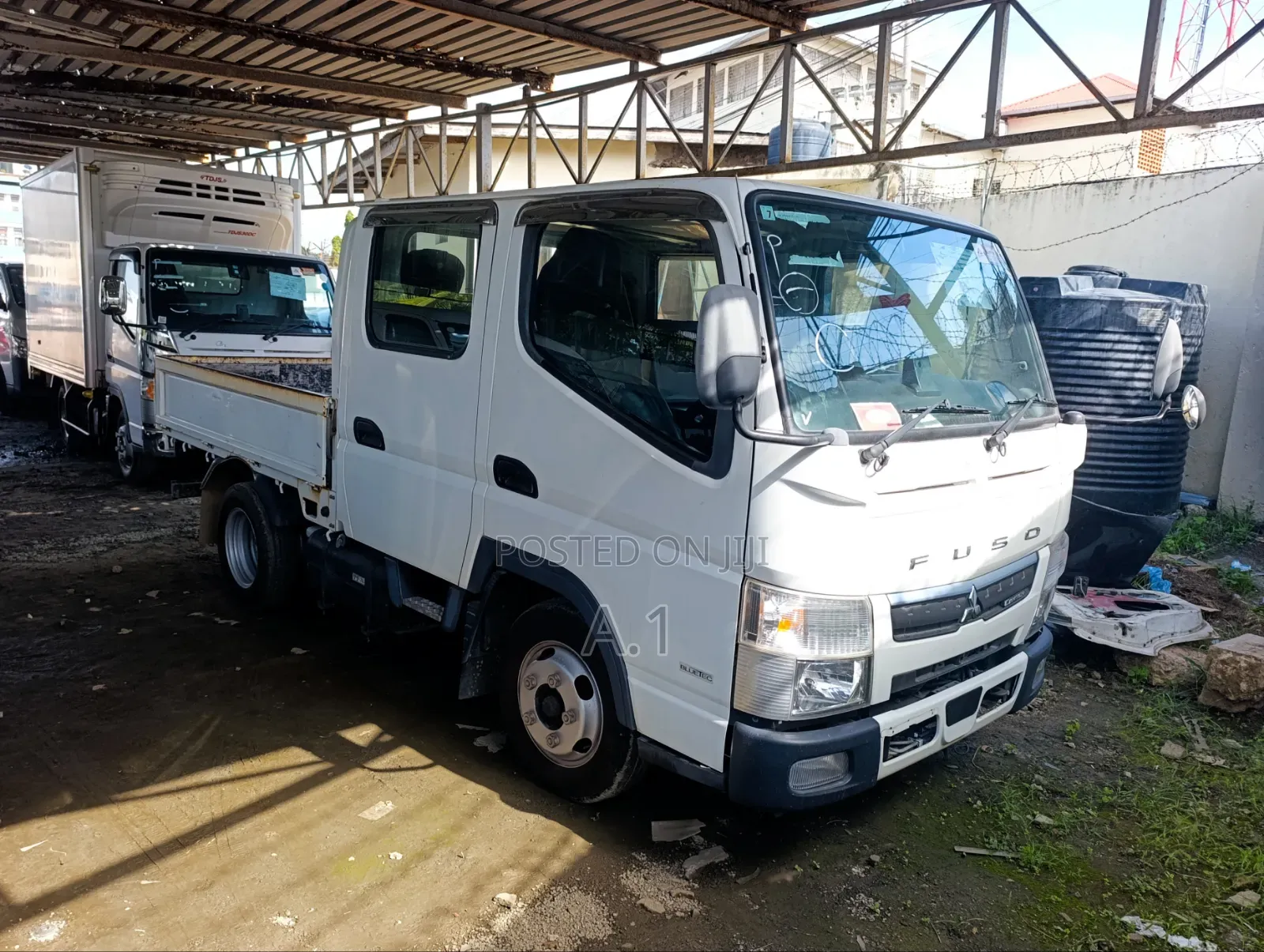 Mitsubishi Fuso Double Cabin