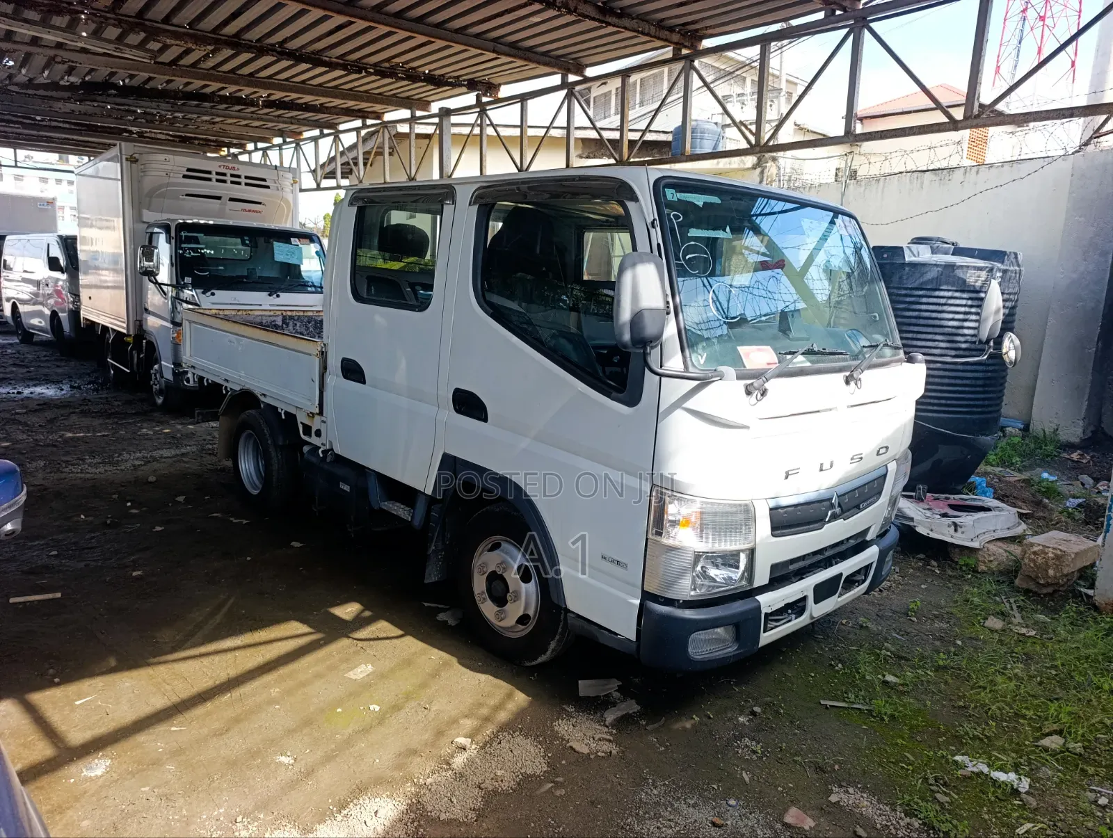 Mitsubishi Fuso Double Cabin