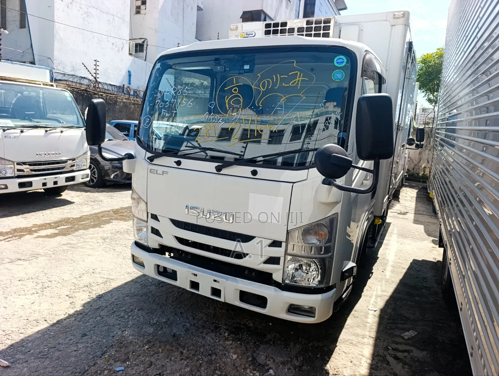 Isuzu Elf Refrigerator Truck