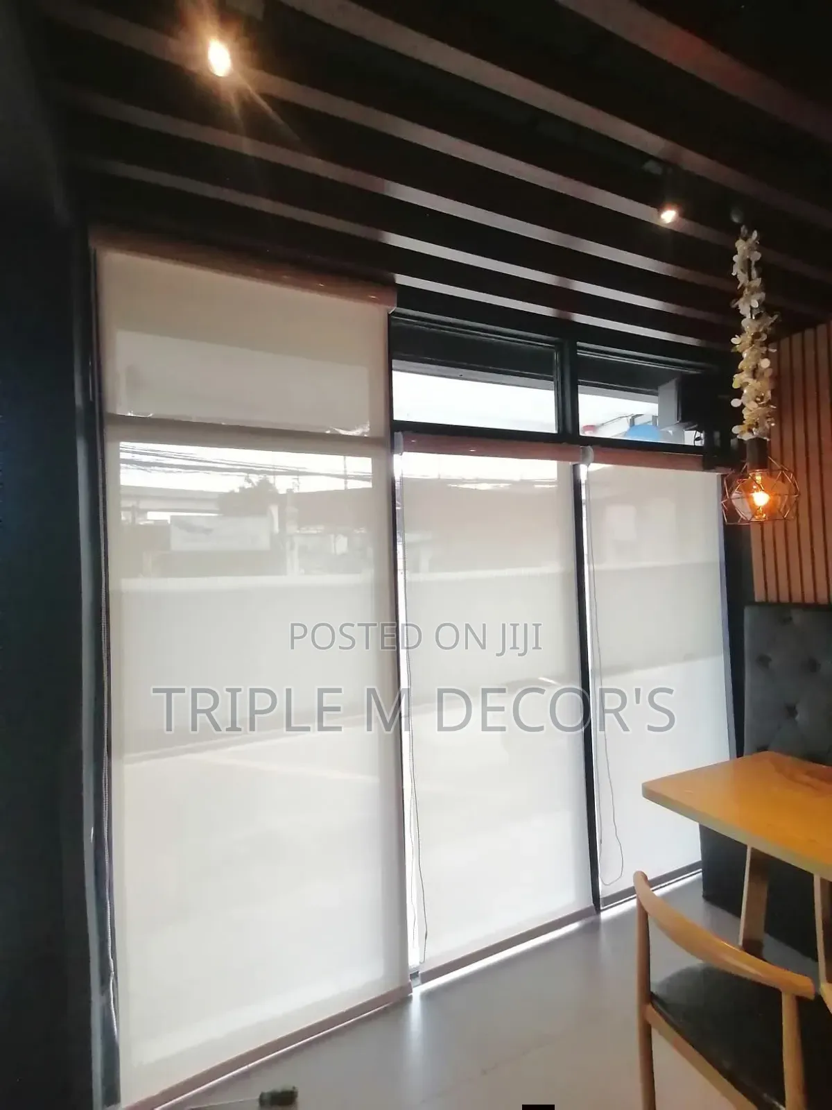 Heat Control Sunscreen Blinds – Stylish Window Covering