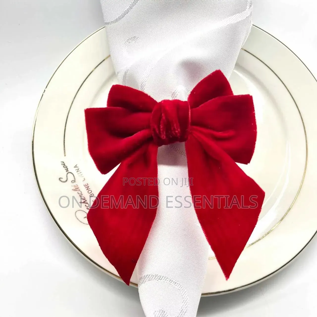 Luxury Velvet Bow Napkin Rings – Red