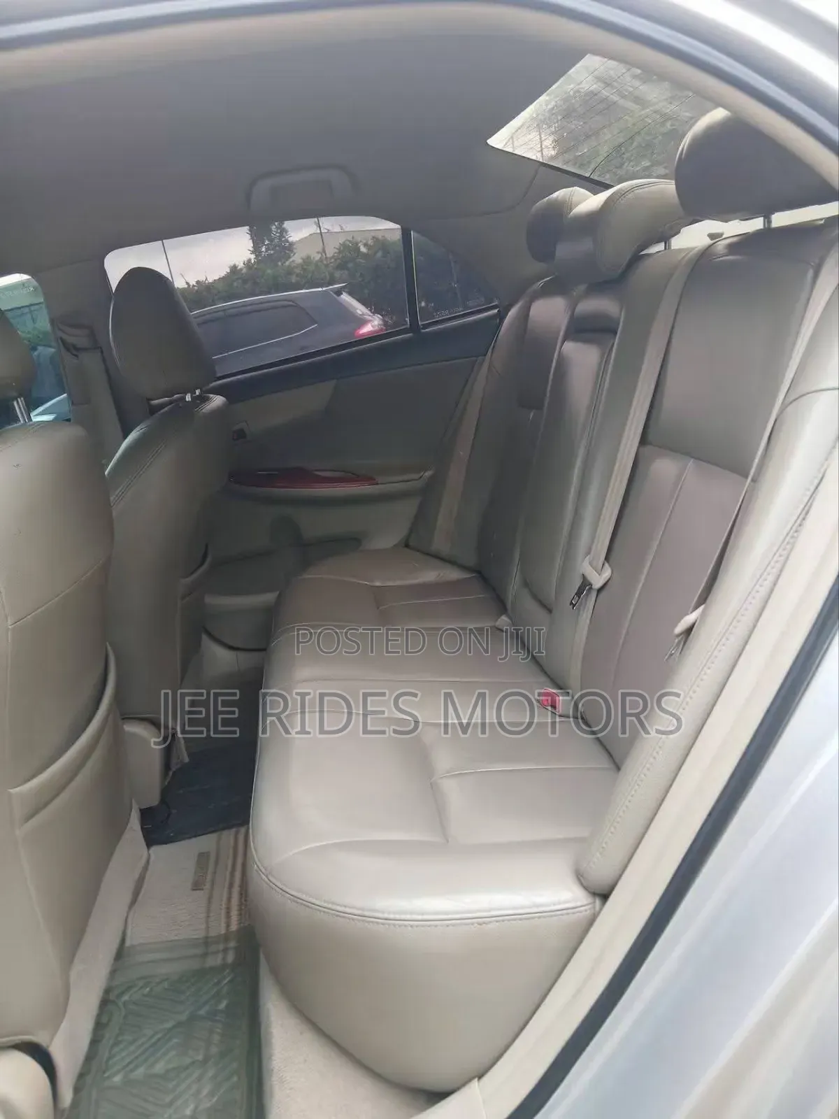 Toyota Corolla Altis 2013 Silver