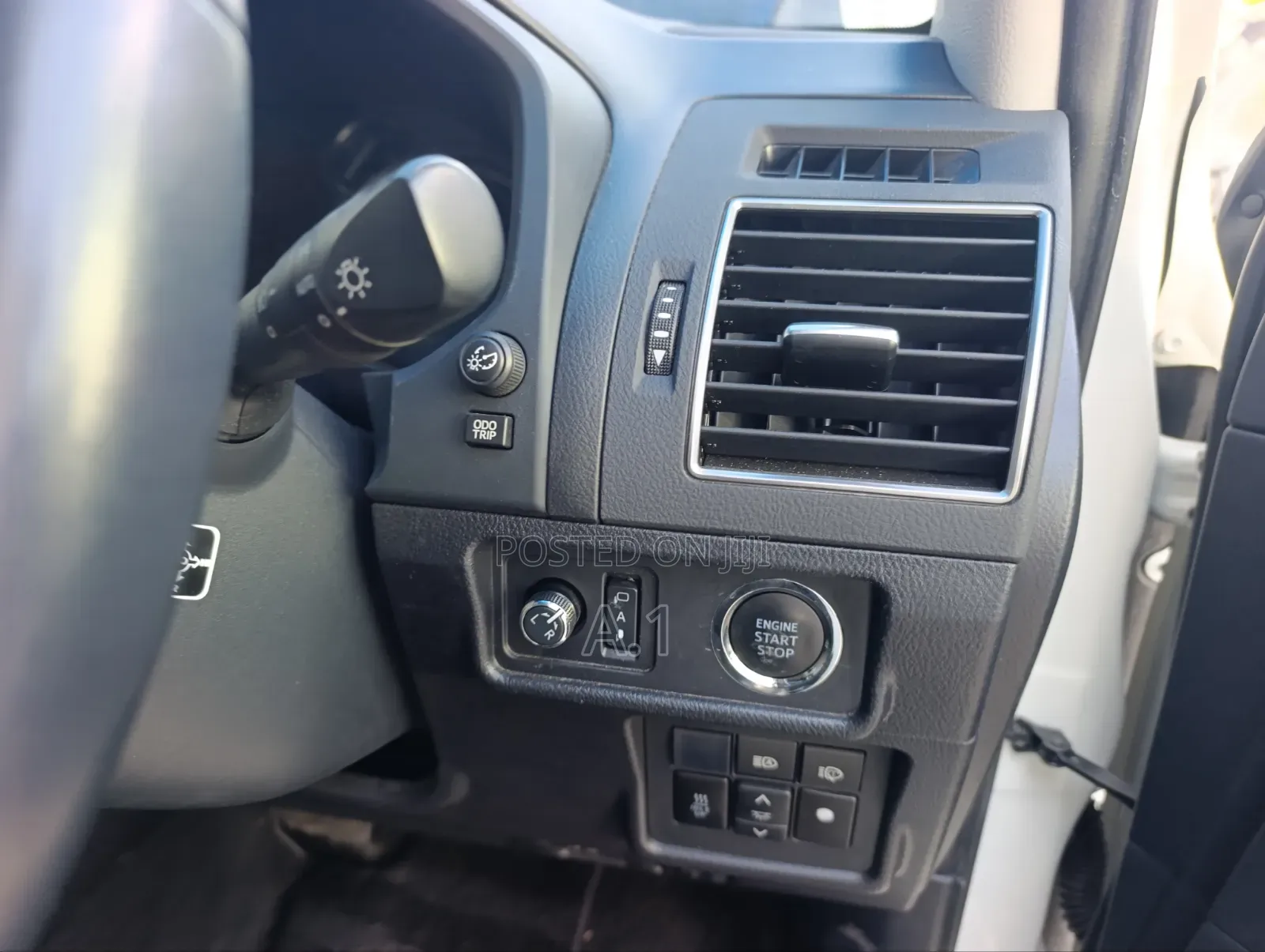 Toyota Land Cruiser Prado 2.8 2019 White