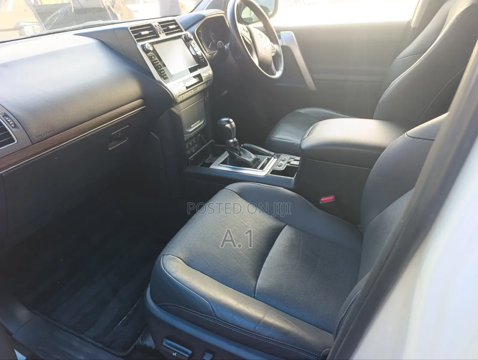 Toyota Land Cruiser Prado 2.8 2019 White