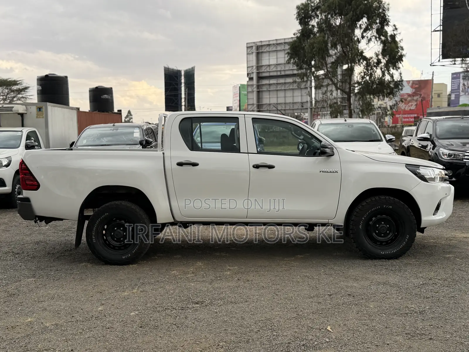 Toyota Hilux Revo Double Cab Deisel 2.4 AWD 2019 White