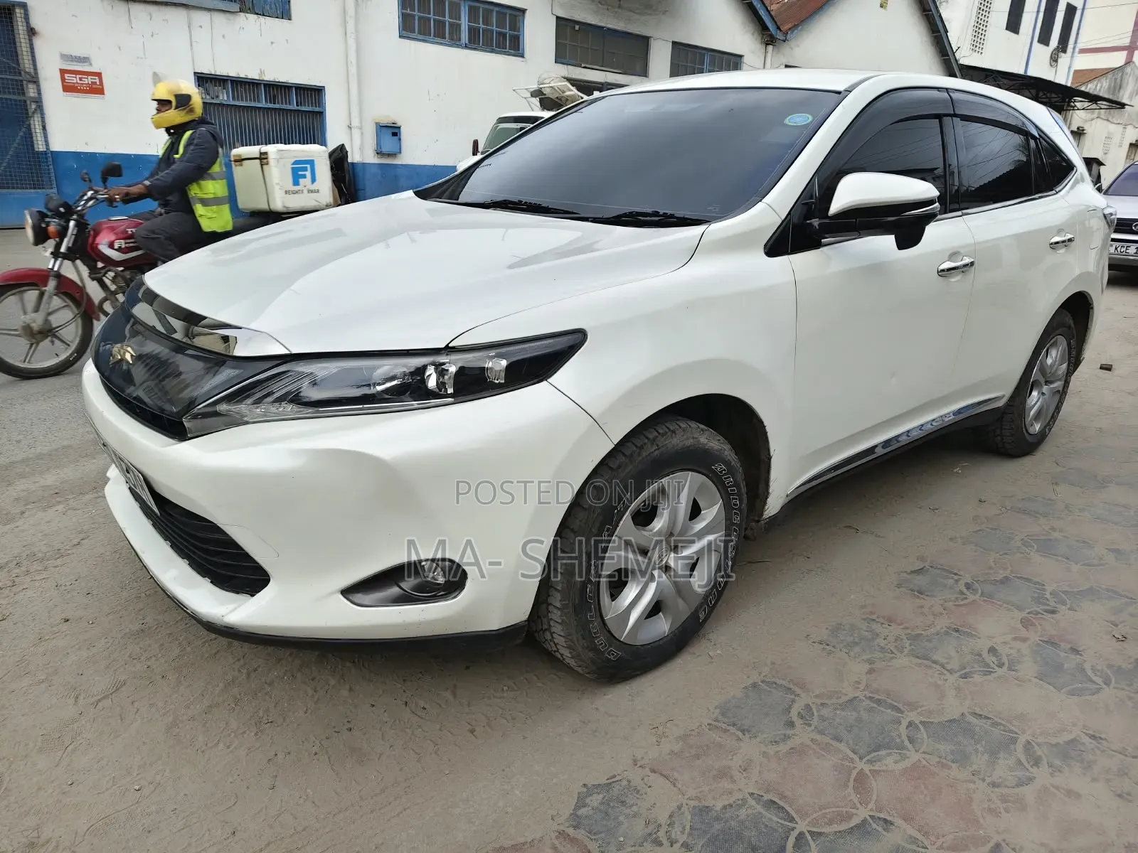 Toyota Harrier 2.0 2014 Pearl