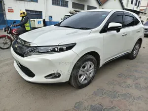 Toyota Harrier 2.0 2014 Pearl