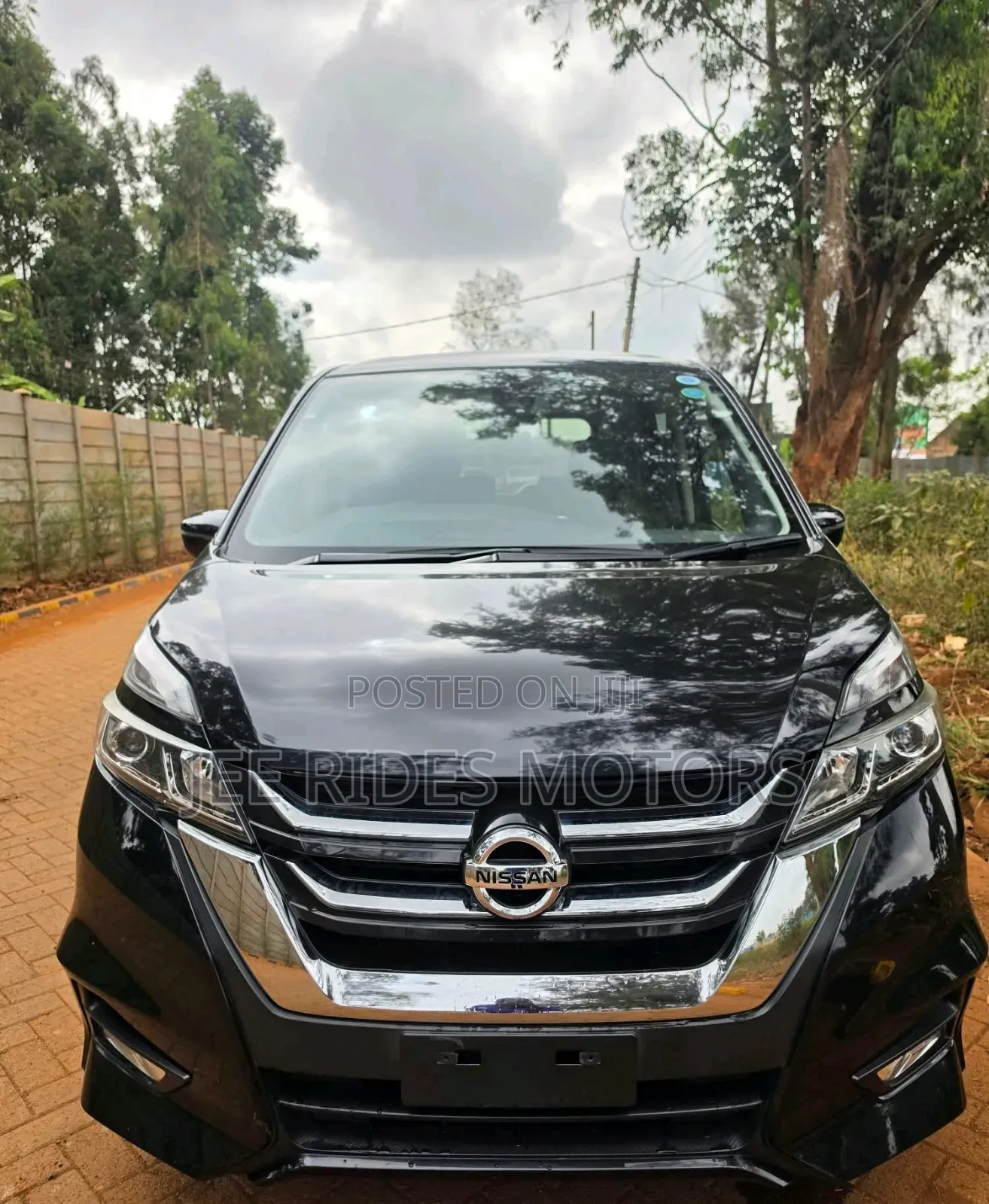 Nissan Serena 2017 Matt Black