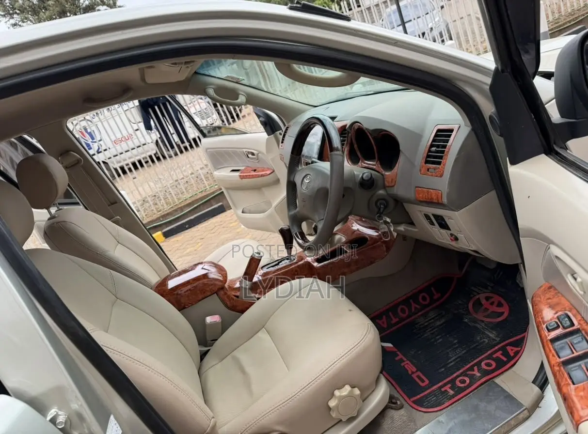 Toyota Hilux 2008 Silver