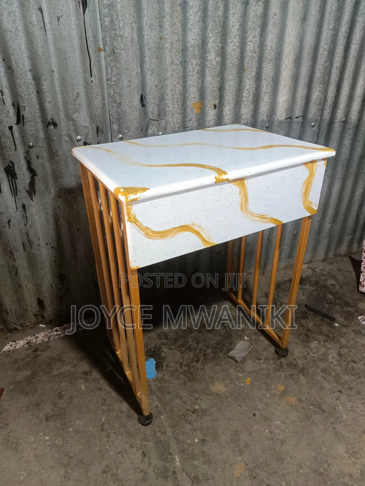 Marble Manicure Table With Goldish Flowers