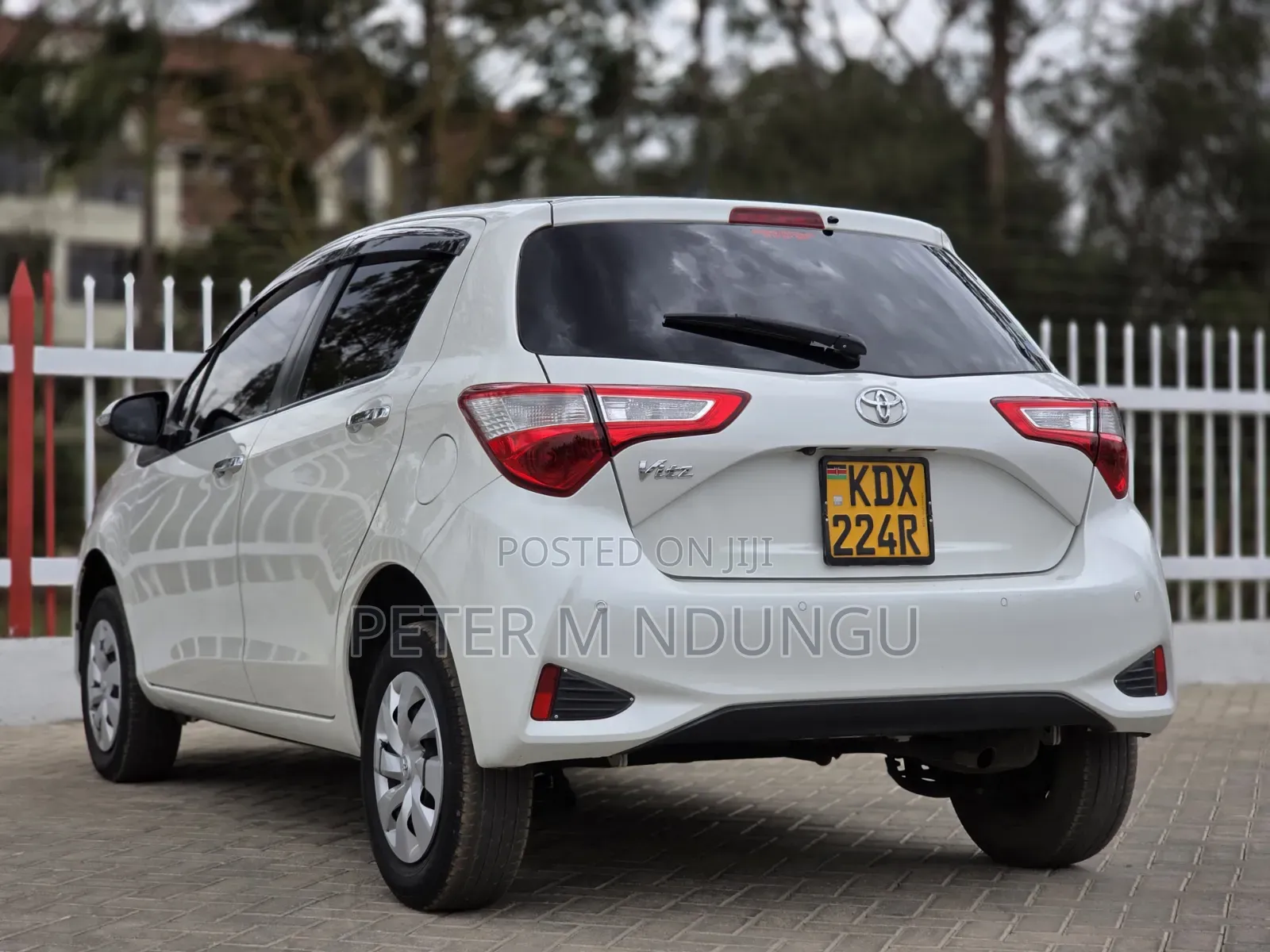 Toyota Vitz 2019 Silver