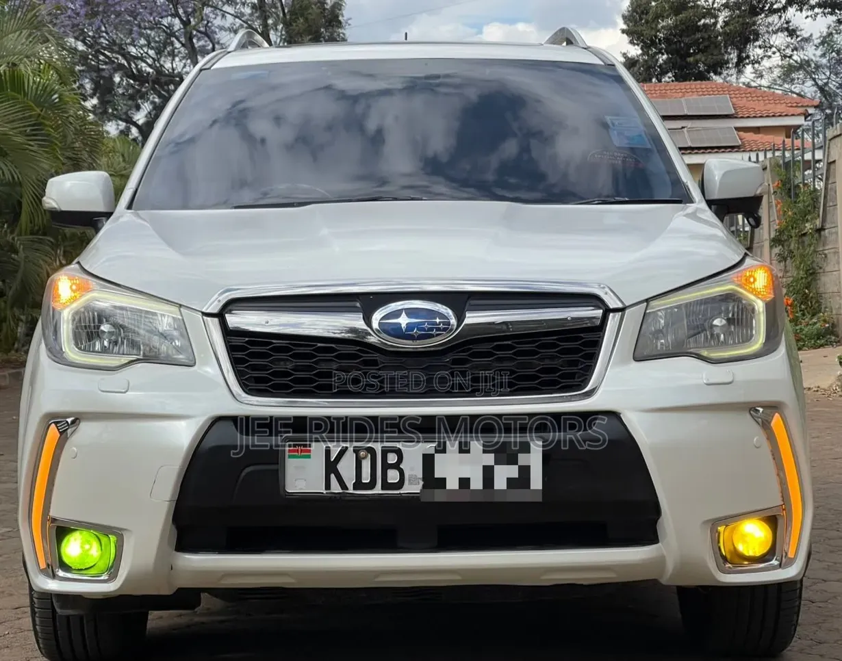Subaru Forester 2013 Pearl